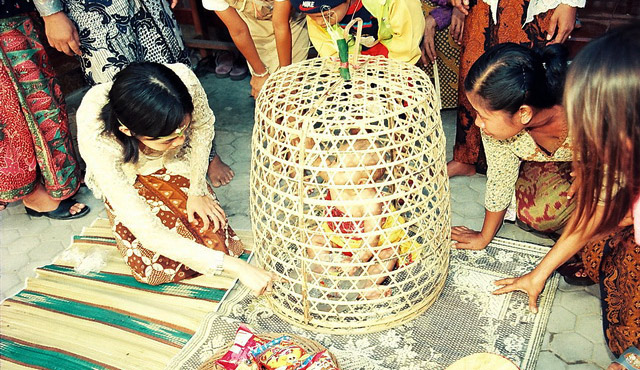 
Even before a baby is born,
several rituals are observed in order to prepare for the birth followe