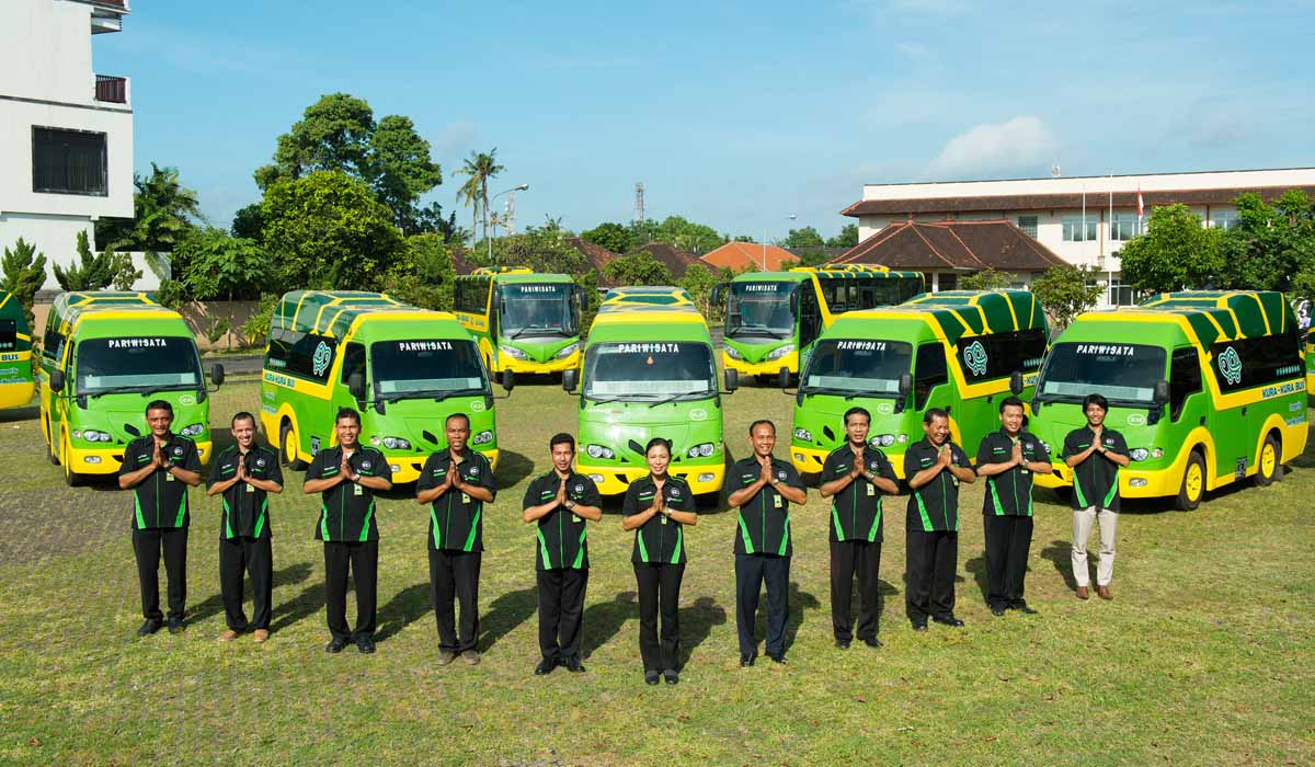 Kura-Kura
Bus is a public shuttle bus service connecting popular tourist areas in Bali
daily from 9:00 until 23:00 (depending on the line). The main hub is our DFS
Bus Bay, located at Jl. Bypass Ngura