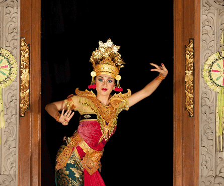 how to  book accomodation in bali